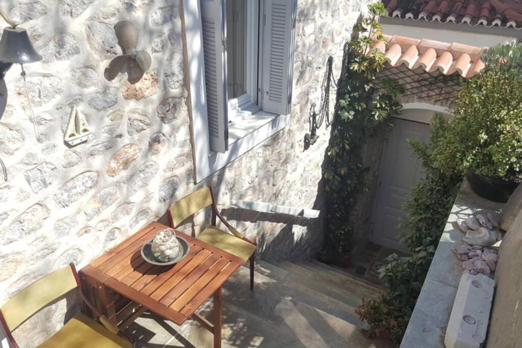 Mansion Alexandri Διαμέρισμα Ύδρα Εξωτερικό φωτογραφία
